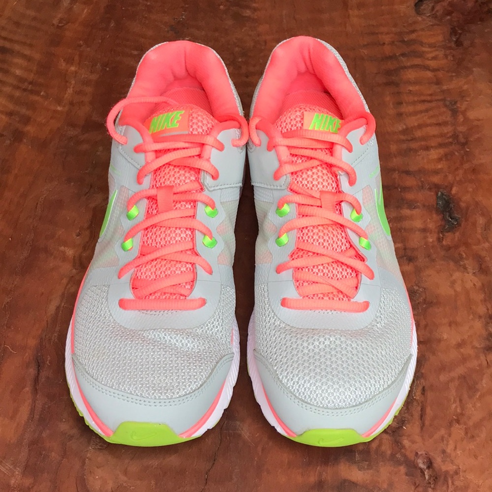 NIKE ZOOM Windflow 9.5 Neon